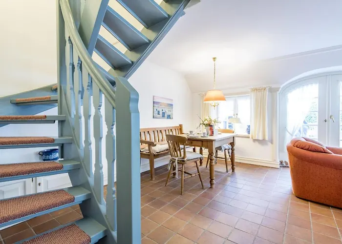 Friesenhaus Kaeptn Hahn Hausteil 1 * Westerland